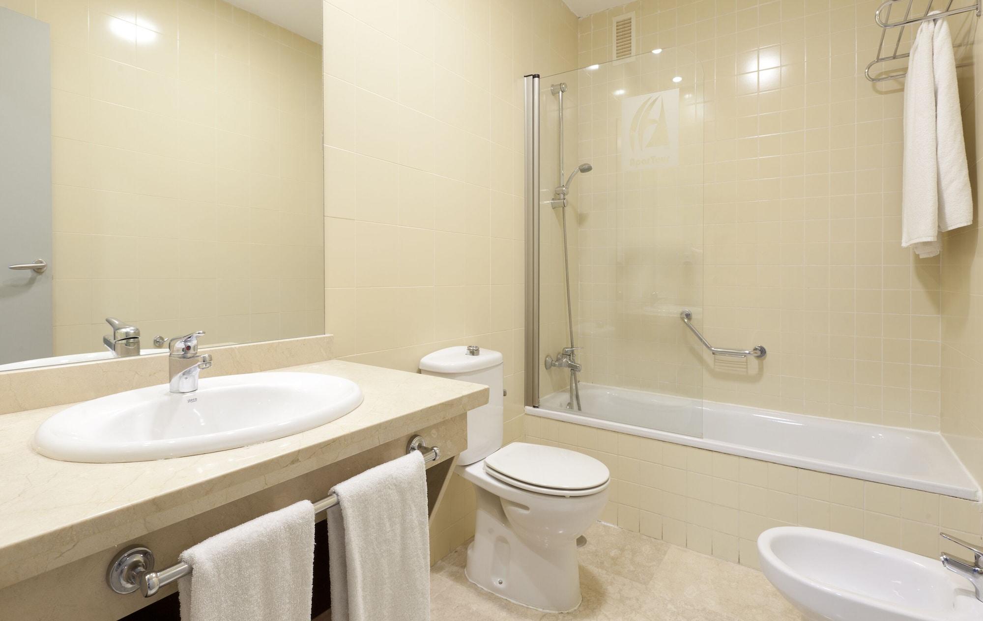 Apartamentos Vertice Sevilla Aljarafe Bormujos Eksteriør billede