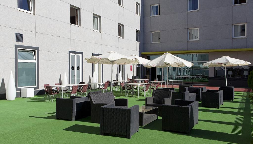 Apartamentos Vertice Sevilla Aljarafe Bormujos Eksteriør billede