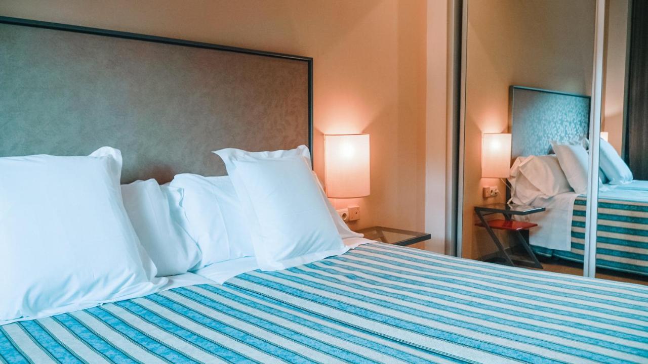 Apartamentos Vertice Sevilla Aljarafe Bormujos Eksteriør billede