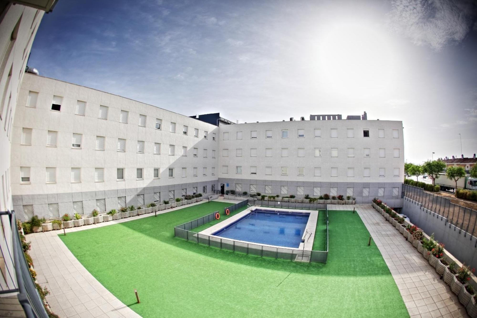 Apartamentos Vertice Sevilla Aljarafe Bormujos Eksteriør billede
