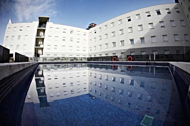 Apartamentos Vertice Sevilla Aljarafe Bormujos Eksteriør billede